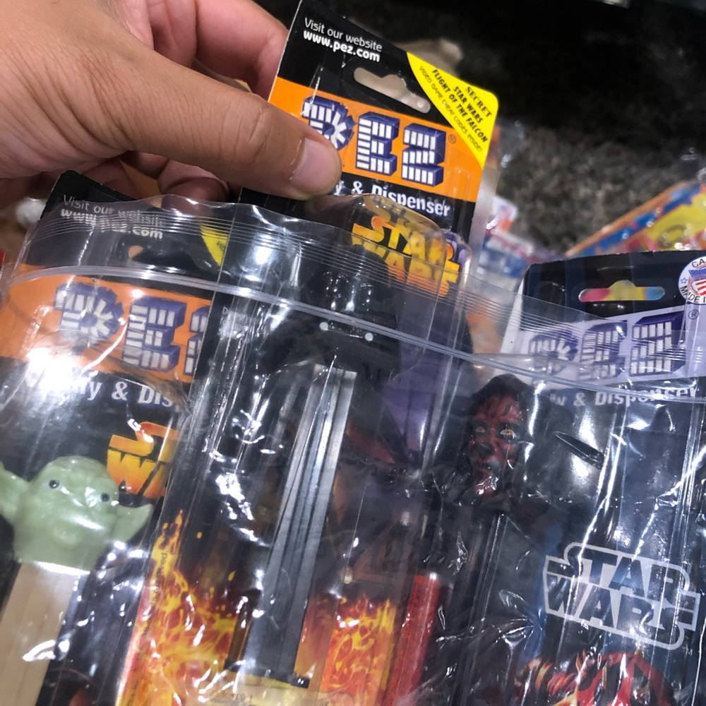 PEZ - Picture 9 of 16
